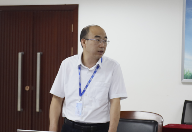 繼往開來 · 再創(chuàng)輝煌 | 花花牛乳業(yè)集團(tuán)召開9月營銷、養(yǎng)殖及飼料月度經(jīng)營工作會議