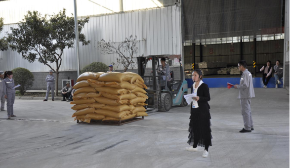 河南花花牛乳業(yè)集團股份有限公司飼料事業(yè)部員工技能大賽圓滿結束 河南花花牛乳業(yè)集團股份有限公司飼料事業(yè)部員工技能大賽圓滿結束