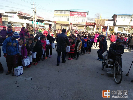 花花牛暖冬公益行走進汝州活動啟動 花花牛暖冬公益行走進汝州活動啟動